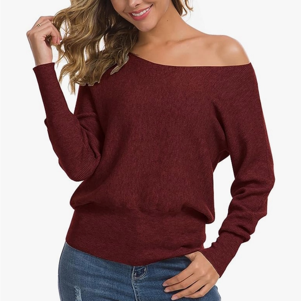 *SOLD**Medium Feiersi Women's Off Shoulder Sweater. Maroon EUC